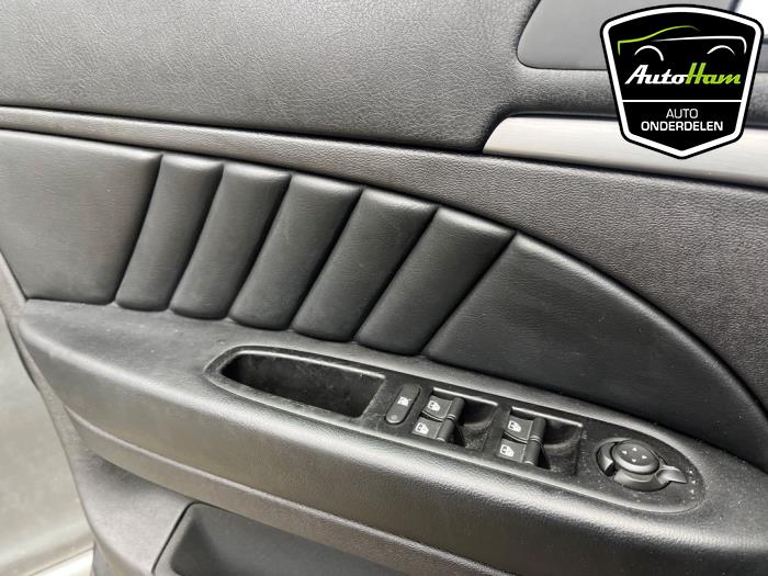 Alfa Romeo 159 3.2 JTS V6 24V Q4 Épave (2008, Noir)