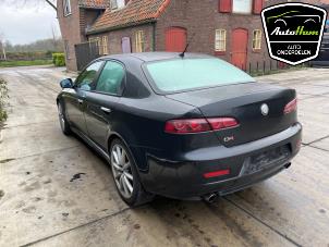 Alfa Romeo 159 3.2 JTS V6 24V Q4 Épave (2008, Noir)