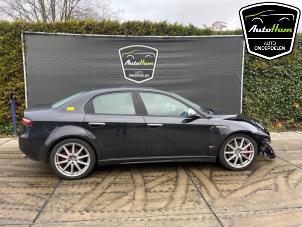 Alfa Romeo 159 3.2 JTS V6 24V Q4 Épave (2008, Noir)