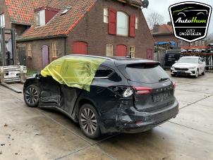 Ford Focus 4 Wagon 1.0 EcoBoost 12V Hybrid 155 Samochód złomowany (2023, Czarny)