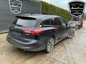 Ford Focus 4 Wagon 1.0 EcoBoost 12V Hybrid 155 Samochód złomowany (2023, Czarny)