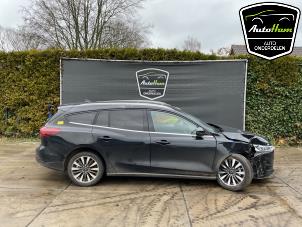 Ford Focus 4 Wagon 1.0 EcoBoost 12V Hybrid 155 Samochód złomowany (2023, Czarny)