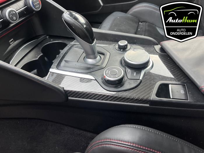 Alfa Romeo Giulia 2.9 Bi-Turbo V6 24V Quadrifoglio Verde Épave (2017, Rouge)