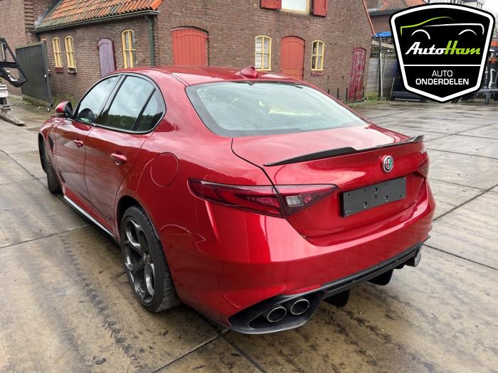 Alfa Romeo Giulia 2.9 Bi-Turbo V6 24V Quadrifoglio Verde Épave (2017, Rouge)