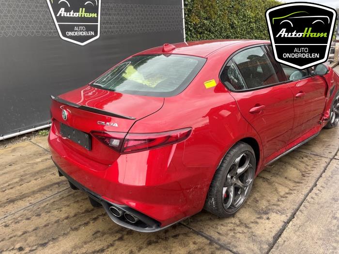 Alfa Romeo Giulia 2.9 Bi-Turbo V6 24V Quadrifoglio Verde Épave (2017, Rouge)