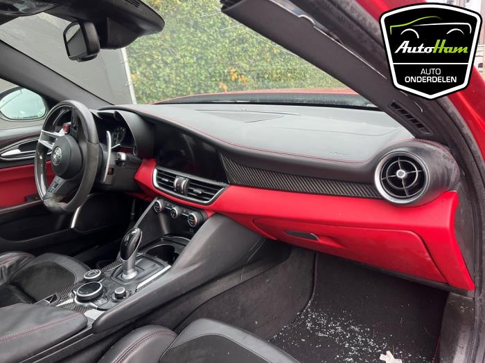 Alfa Romeo Giulia 2.9 Bi-Turbo V6 24V Quadrifoglio Verde Épave (2017, Rouge)
