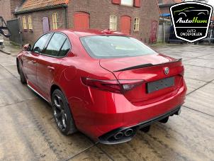 Alfa Romeo Giulia 2.9 Bi-Turbo V6 24V Quadrifoglio Verde Épave (2017, Rouge)