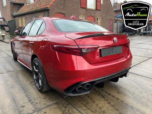 Alfa Romeo Giulia 2.9 Bi-Turbo V6 24V Quadrifoglio Verde Épave (2017, Rouge)