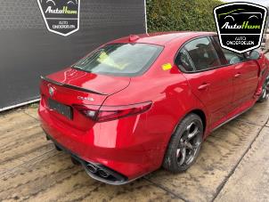 Alfa Romeo Giulia 2.9 Bi-Turbo V6 24V Quadrifoglio Verde Épave (2017, Rouge)