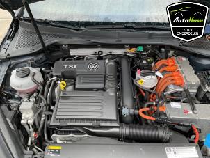 Volkswagen Golf VII 1.4 GTE 16V Épave (2015, Gris)
