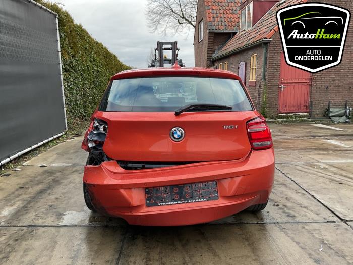 BMW 1 serie 116i 1.6 16V Vehículo de desguace (2012, Naranja)