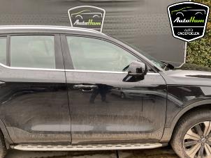 Volvo XC40 1.5 T5 Plug-in Hybrid 16V Épave (2023, Noir)
