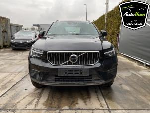 Volvo XC40 1.5 T5 Plug-in Hybrid 16V Épave (2023, Noir)