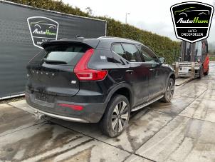 Volvo XC40 1.5 T5 Plug-in Hybrid 16V Épave (2023, Noir)