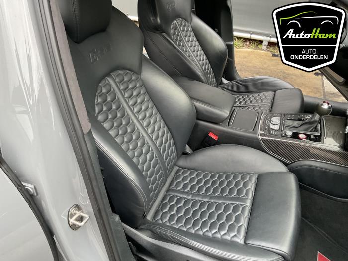 Audi RS 6 Avant 4.0 V8 TFSI 32V Épave (2015, Gris)