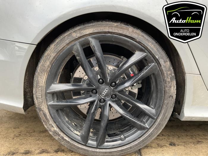 Audi RS 6 Avant 4.0 V8 TFSI 32V Épave (2015, Gris)