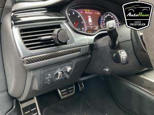 Audi RS 6 Avant 4.0 V8 TFSI 32V Épave (2015, Gris)