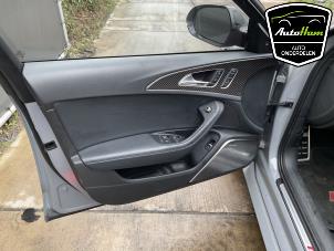 Audi RS 6 Avant 4.0 V8 TFSI 32V Épave (2015, Gris)
