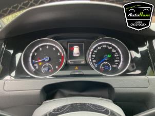 Volkswagen Golf VII 2.0 R 4Motion 16V Épave (2016, Noir)