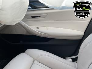 BMW 5 serie Touring 530i 2.0 TwinPower Turbo 16V Mild Hybrid Épave (2021, Noir)