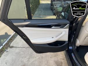 BMW 5 serie Touring 530i 2.0 TwinPower Turbo 16V Mild Hybrid Épave (2021, Noir)