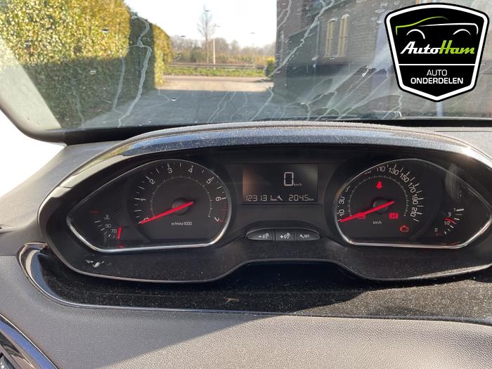 Peugeot 208 I 1.2 Vti 12V PureTech 82 Épave (2013, Bleu)