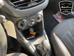 Peugeot 208 I 1.2 Vti 12V PureTech 82 Épave (2013, Bleu)