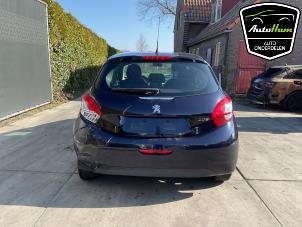 Peugeot 208 I 1.2 Vti 12V PureTech 82 Épave (2013, Bleu)