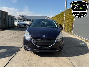 Peugeot 208 I 1.2 Vti 12V PureTech 82 Épave (2013, Bleu)