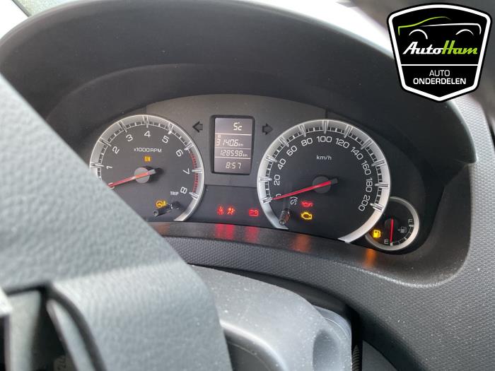 Suzuki Swift 1.2 16V Épave (2011, Noir)
