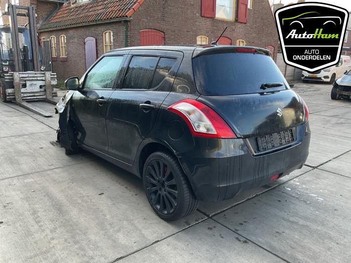 Suzuki Swift 1.2 16V Épave (2011, Noir)