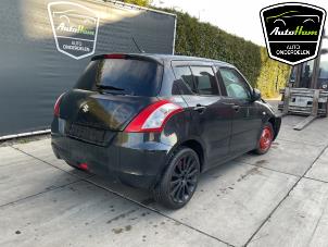 Suzuki Swift 1.2 16V Épave (2011, Noir)
