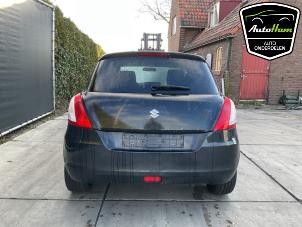 Suzuki Swift 1.2 16V Épave (2011, Noir)