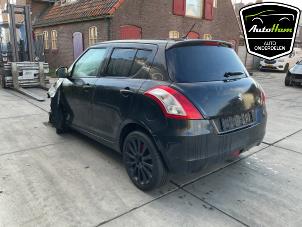 Suzuki Swift 1.2 16V Épave (2011, Noir)