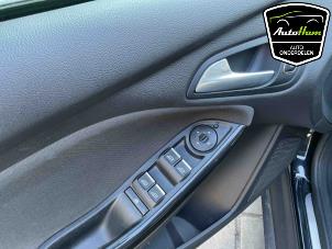 Ford Focus 3 1.5 EcoBoost 16V 150 Épave (2014, Noir)