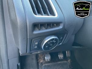 Ford Focus 3 1.5 EcoBoost 16V 150 Épave (2014, Noir)