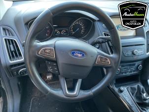 Ford Focus 3 1.5 EcoBoost 16V 150 Épave (2014, Noir)