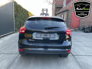 Ford Focus 3 1.5 EcoBoost 16V 150 Épave (2014, Noir)