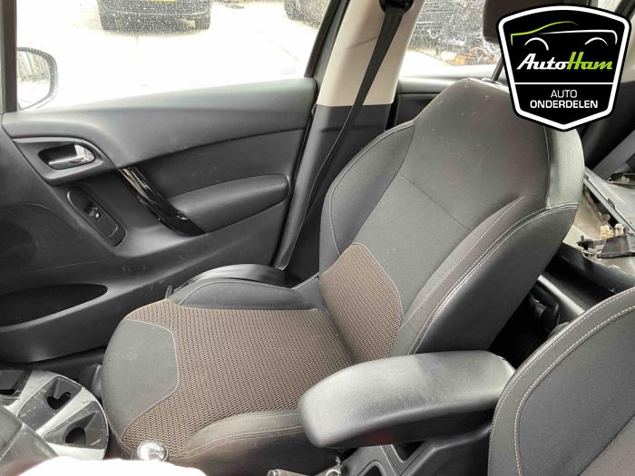 Citroen C3 1.6 HDi 92 Épave (2012, Gris)
