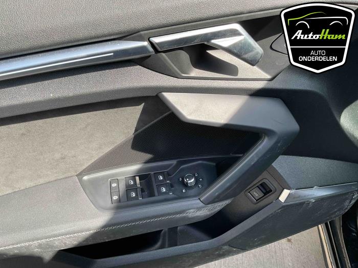 Audi A3 Sportback 1.5 35 TFSI 16V Mild Hybrid Épave (2020, Noir)