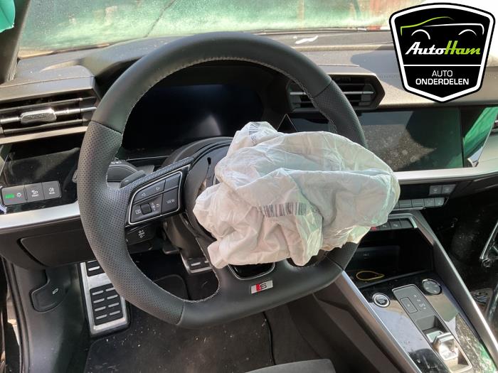 Audi A3 Sportback 1.5 35 TFSI 16V Mild Hybrid Épave (2020, Noir)