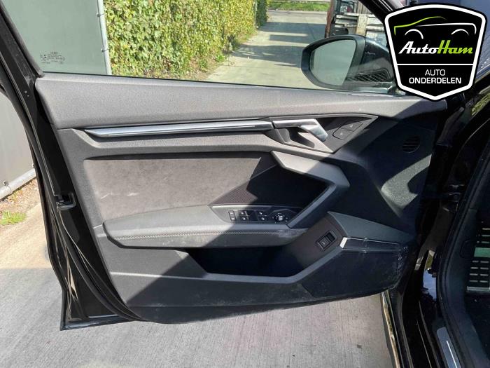 Audi A3 Sportback 1.5 35 TFSI 16V Mild Hybrid Épave (2020, Noir)