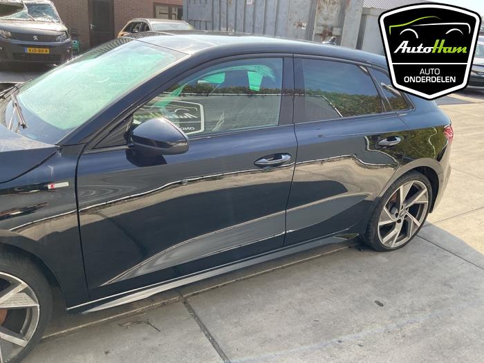 Audi A3 Sportback 1.5 35 TFSI 16V Mild Hybrid Épave (2020, Noir)