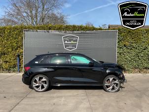 Audi A3 Sportback 1.5 35 TFSI 16V Mild Hybrid Épave (2020, Noir)