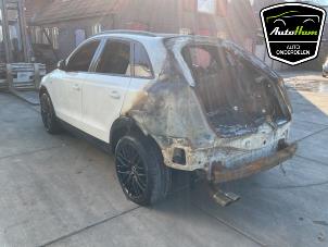 Audi Q3 2.0 16V TFSI Quattro Épave (2017, Blanc)