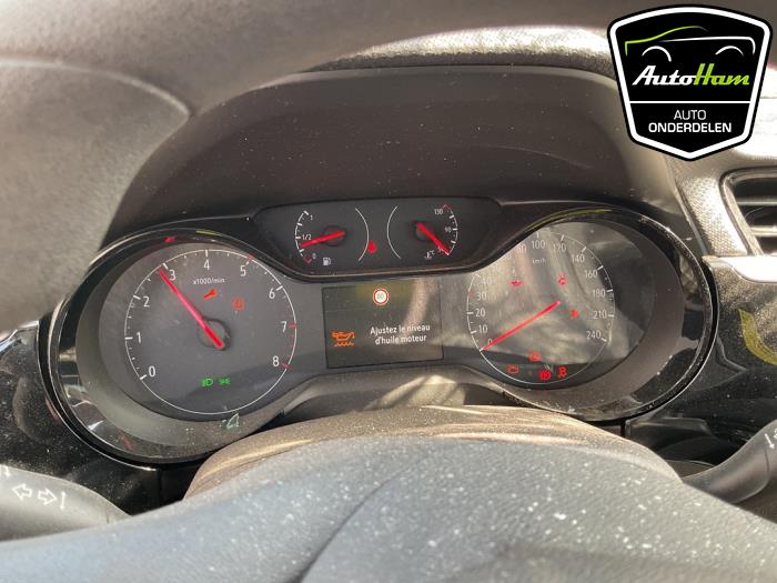 Opel Corsa F 1.2 Turbo 12V 100 Épave (2021, Noir)