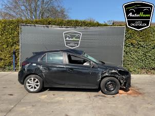 Opel Corsa F 1.2 Turbo 12V 100 Épave (2021, Noir)