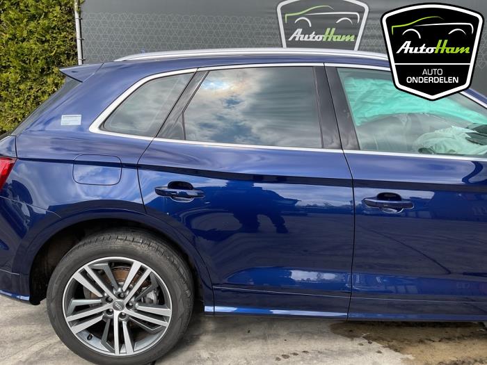 Audi Q5 2.0 TFSI 16V Quattro Samochód złomowany (2019, Niebieski)