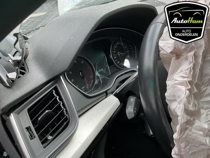 Audi Q5 2.0 TFSI 16V Quattro Samochód złomowany (2019, Niebieski)