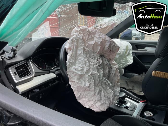 Audi Q5 2.0 TFSI 16V Quattro Samochód złomowany (2019, Niebieski)